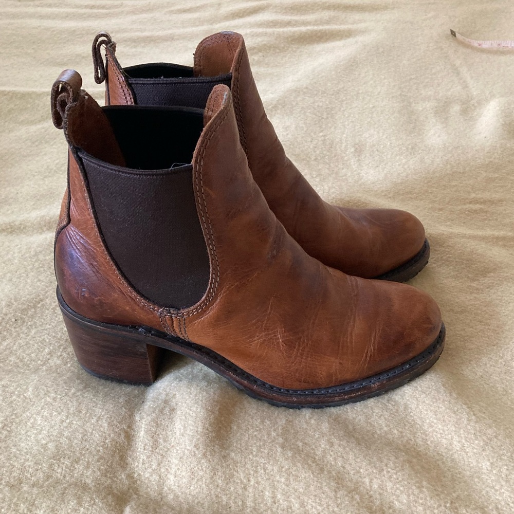 Frye Brown Leather Chelsea Boots in Cognac